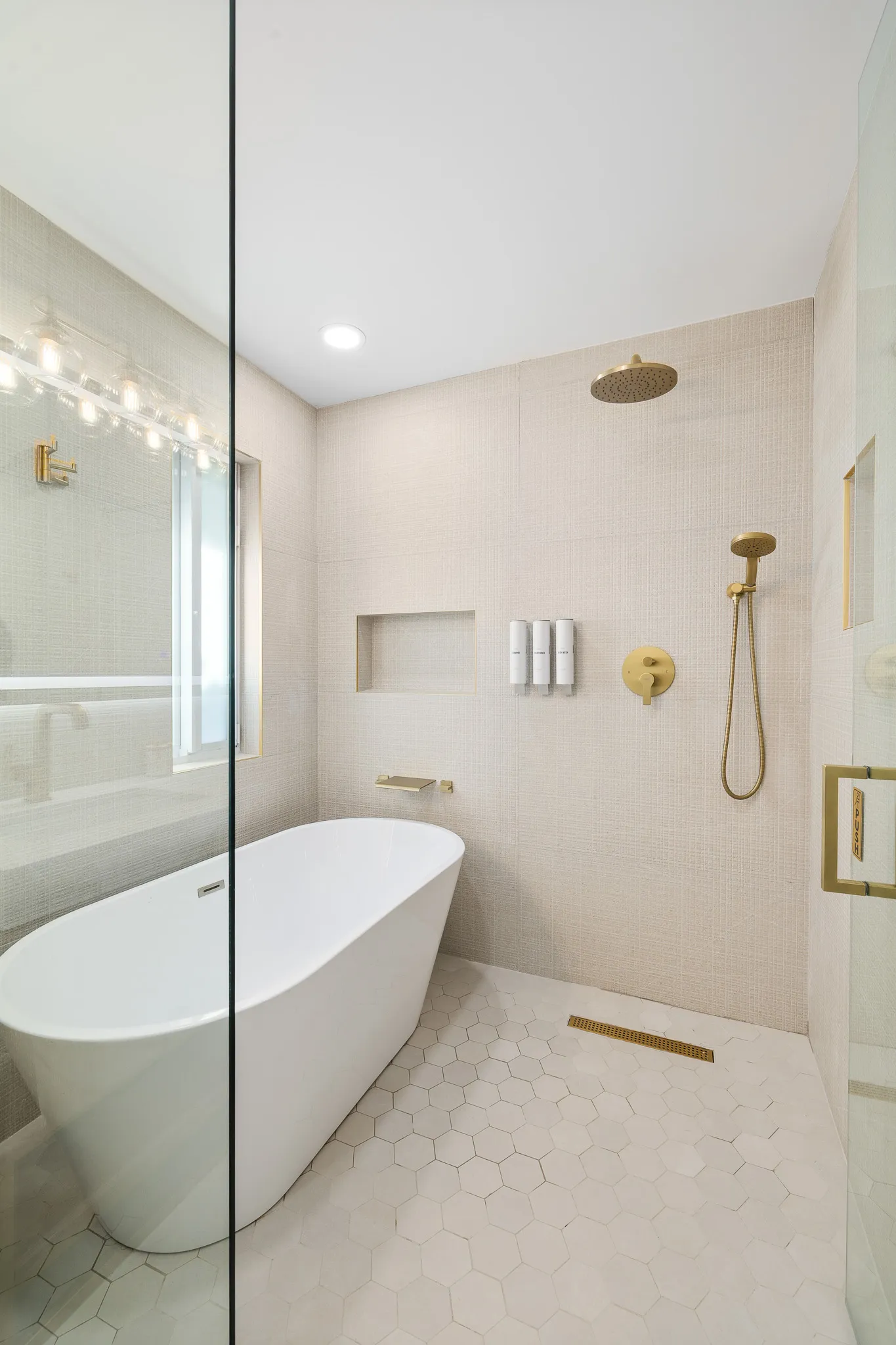 Full Bathroom 1 — shower and tub
