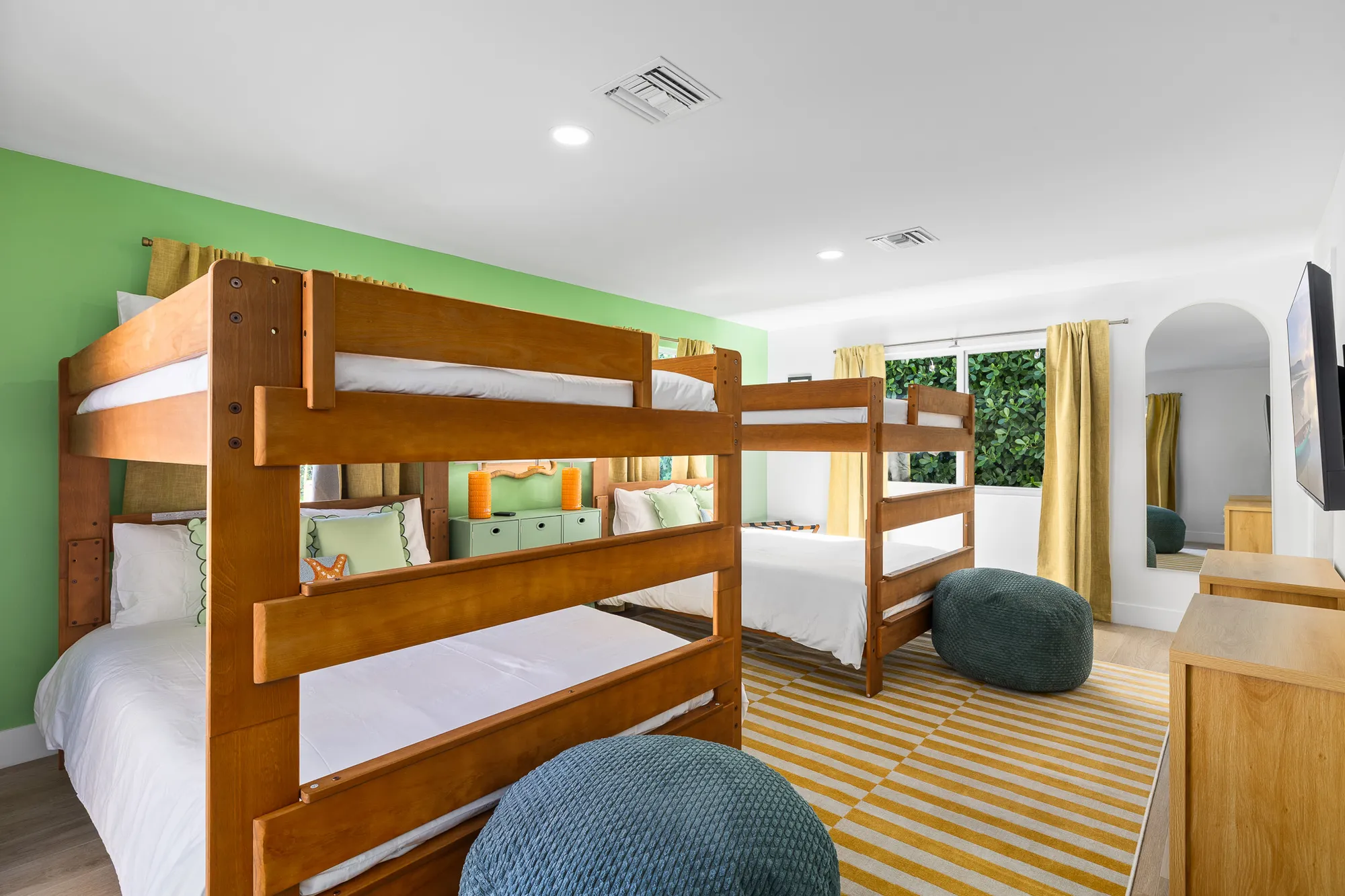 Bedroom 2 — Bunk beds