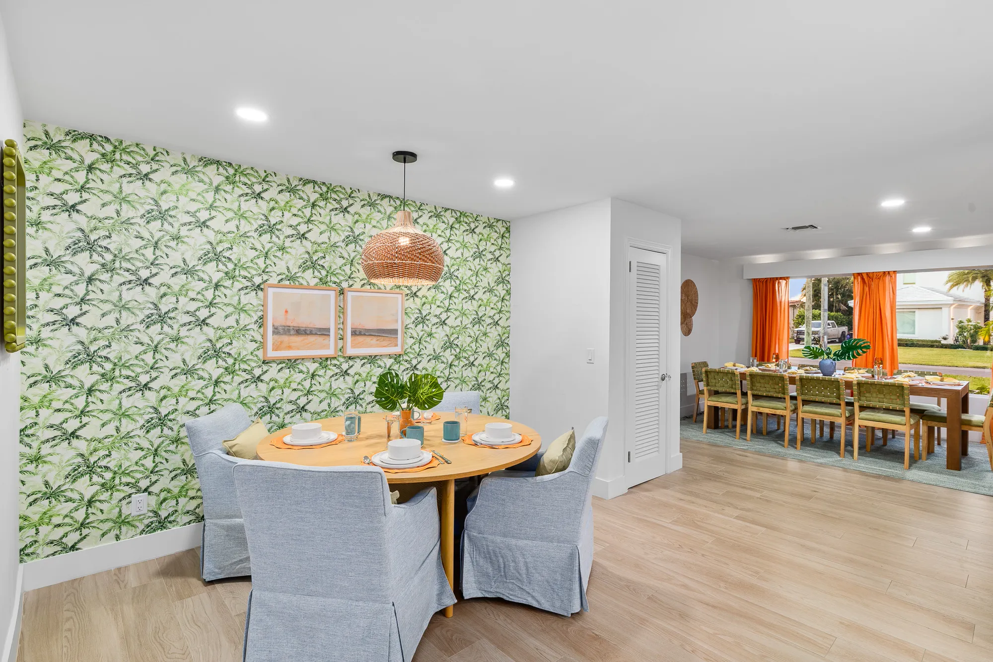 Breakfast nook