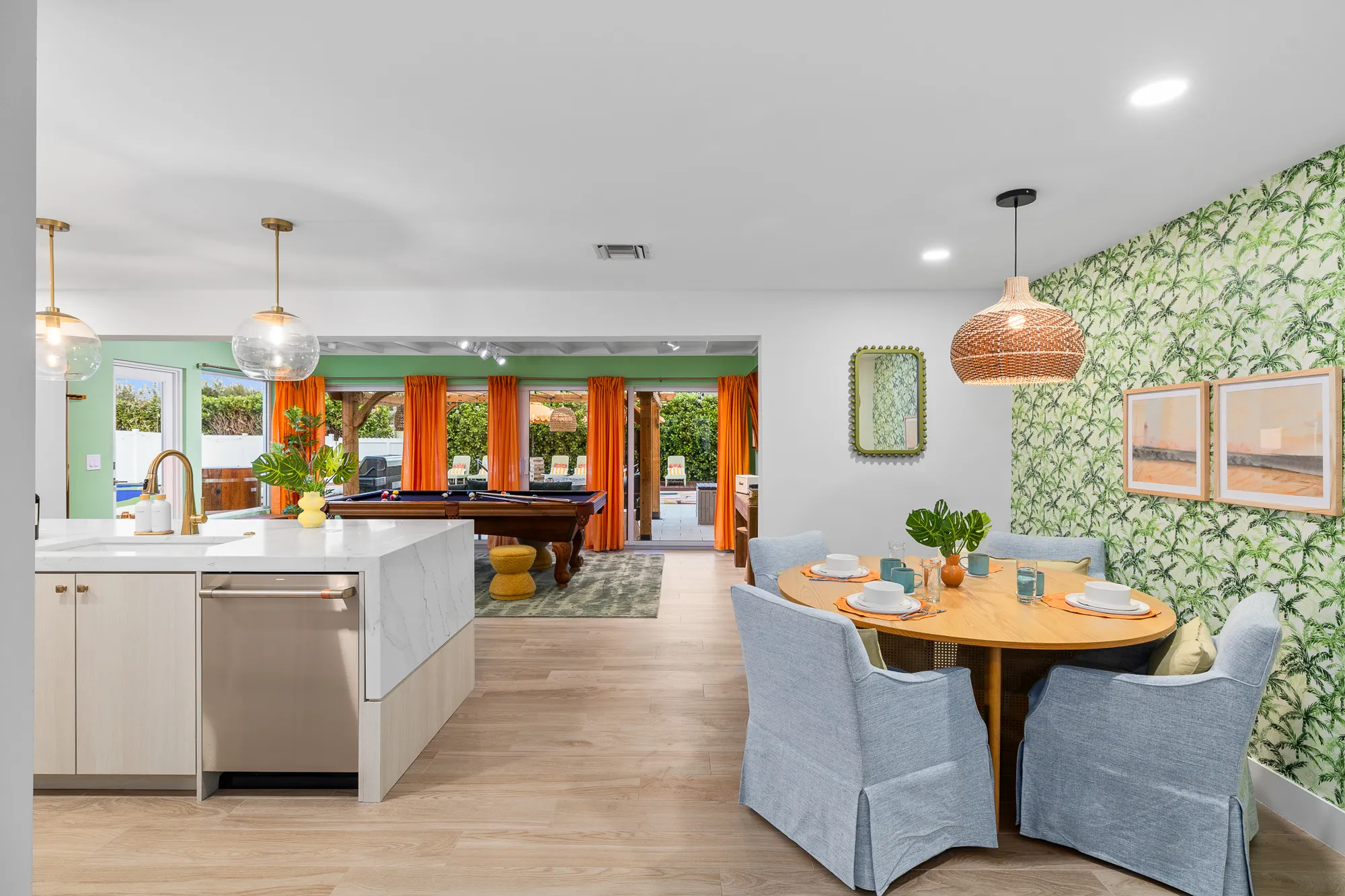 Breakfast nook detail