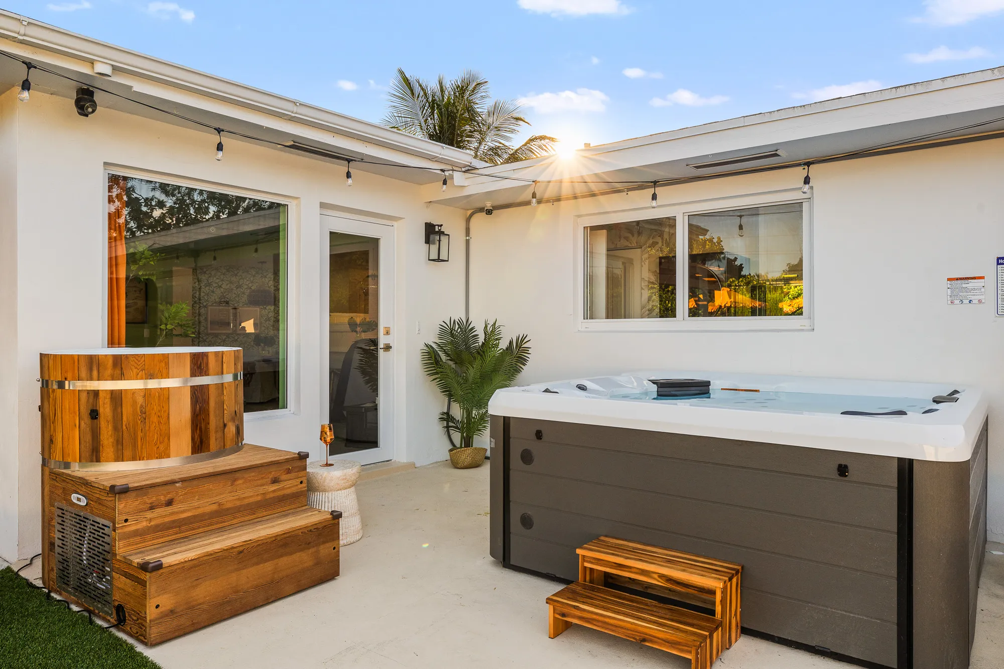 6-seater hot tub