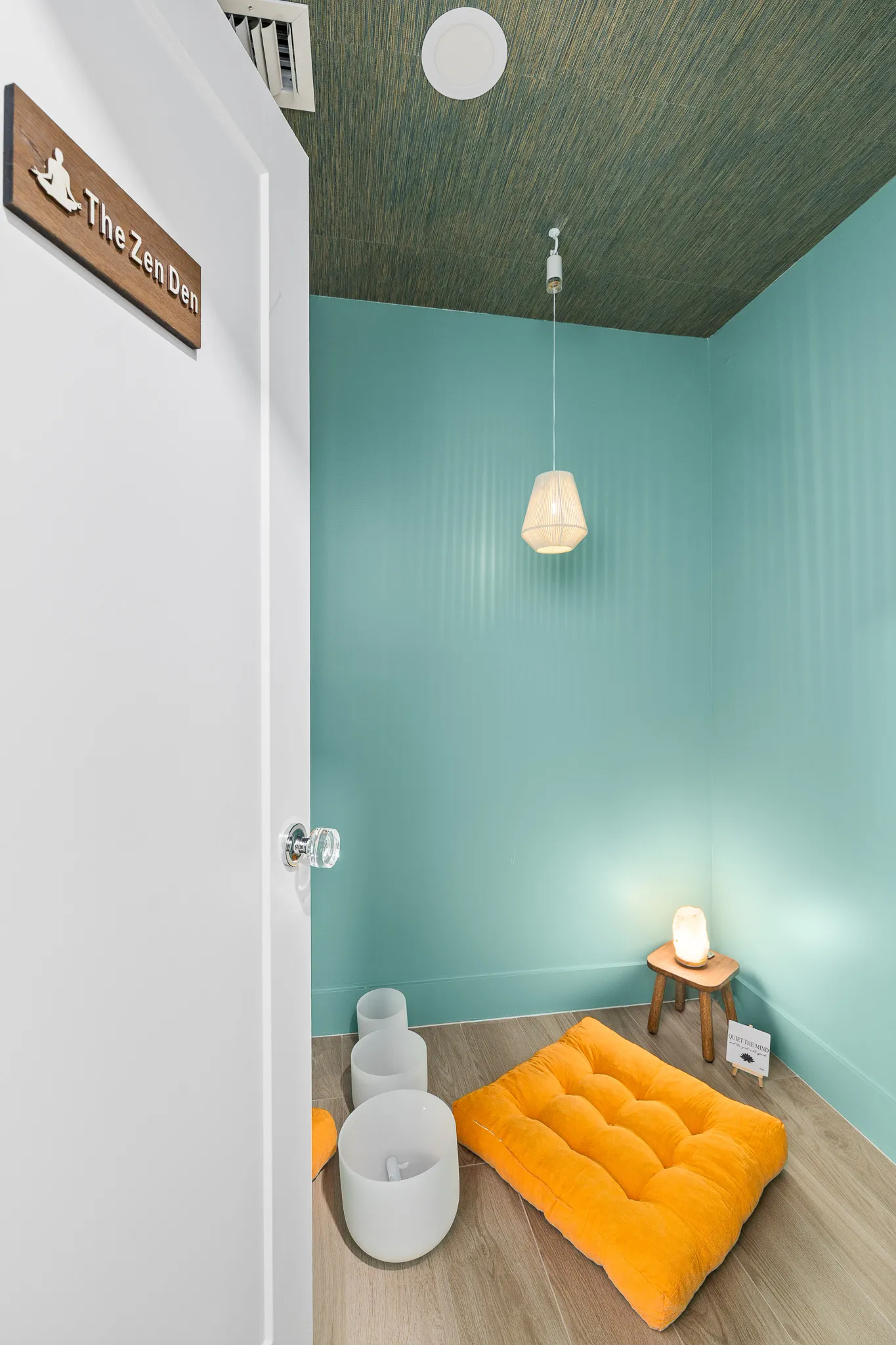 Indoor zen room